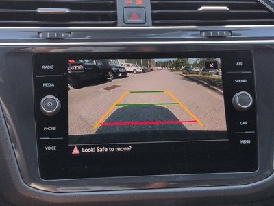 2022 Volkswagen Tiguan SE R-Line Black