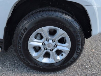 2024 Toyota 4Runner SR5