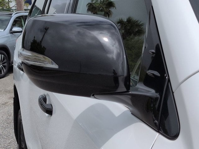 2021 Lexus LX LX 570