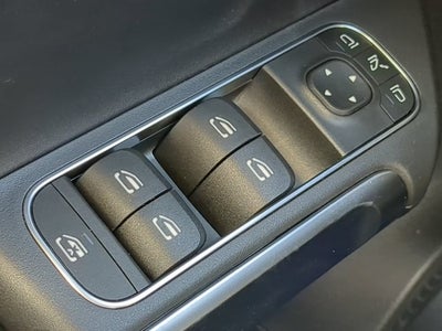 2023 Mercedes-Benz GLB GLB 250