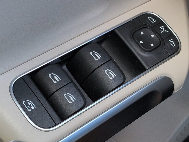 2023 Mercedes-Benz GLB GLB 250