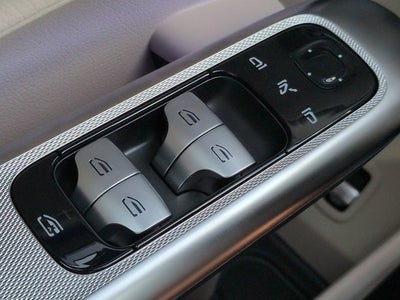 2027 Mercedes-Benz GLC GLC 300