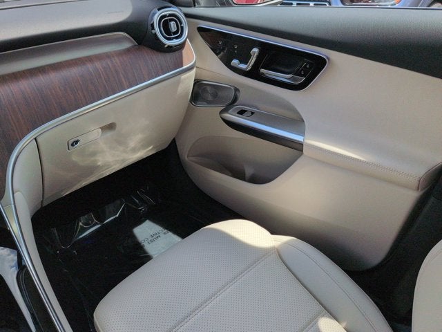 2027 Mercedes-Benz GLC GLC 300