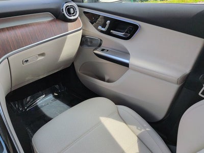 2027 Mercedes-Benz GLC GLC 300
