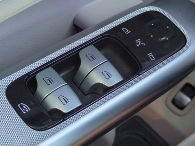 2023 Mercedes-Benz GLC GLC 300