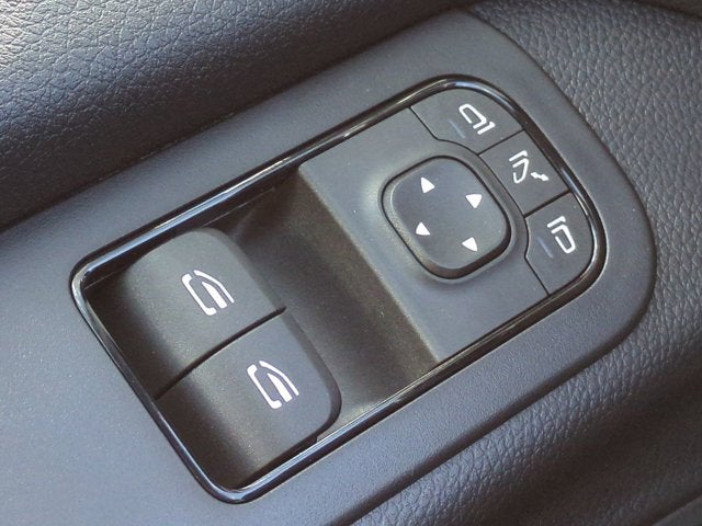 2026 Mercedes-Benz Sprinter Cargo Van 2500 Standard Roof I4 Diesel HO 144 RWD