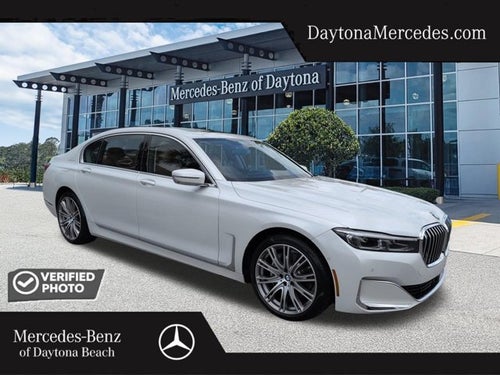 2022 BMW 7 Series 740i
