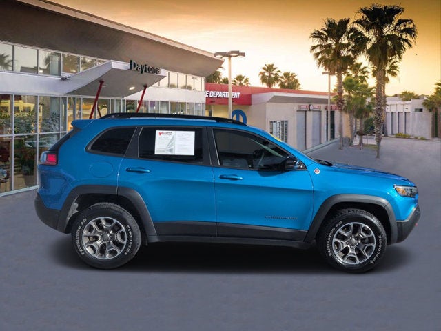 2022 Jeep Cherokee Trailhawk