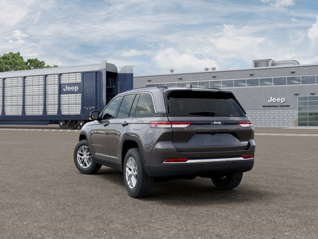 2026 Jeep Grand Cherokee Base