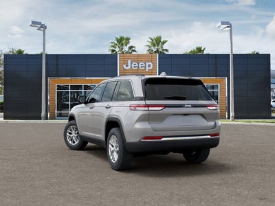 2026 Jeep Grand Cherokee Laredo