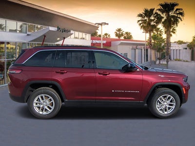 2025 Jeep Grand Cherokee Base