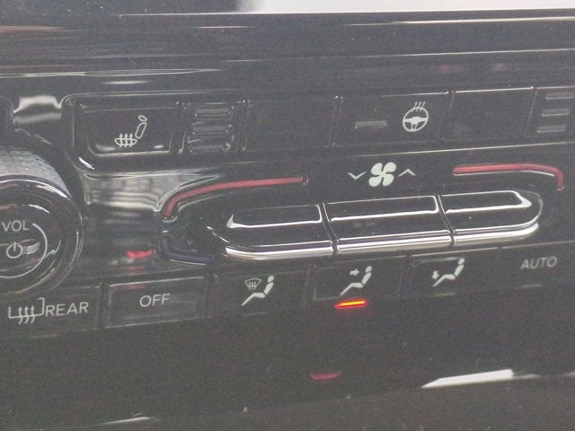 2025 Jeep Grand Cherokee Base