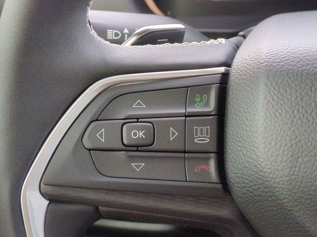 2025 Jeep Grand Cherokee Base