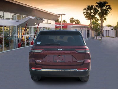 2025 Jeep Grand Cherokee Base