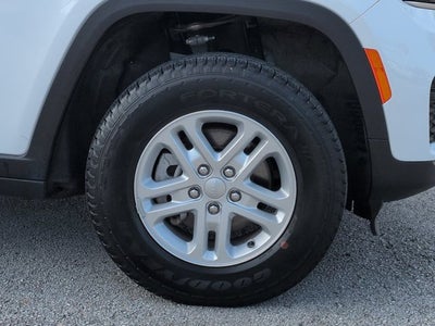 2024 Jeep Grand Cherokee Laredo