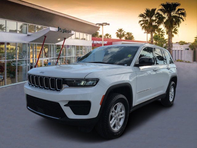 2024 Jeep Grand Cherokee Laredo