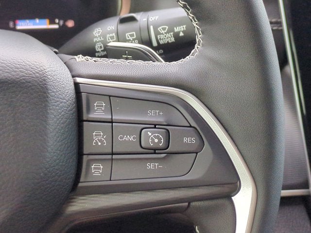 2025 Jeep Grand Cherokee Base