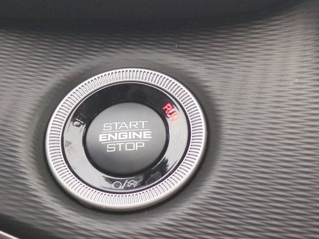 2025 Jeep Grand Cherokee Base