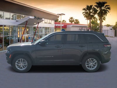 2025 Jeep Grand Cherokee Base
