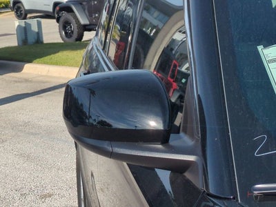 2025 Jeep Grand Cherokee Base