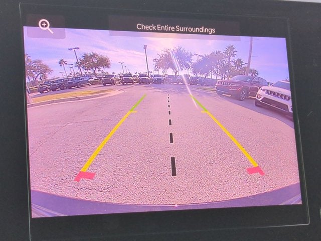 2025 Jeep Grand Cherokee Base