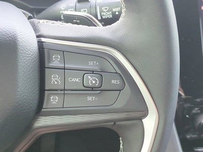 2025 Jeep Grand Cherokee Base