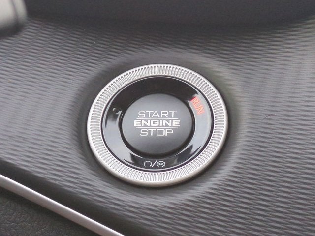 2025 Jeep Grand Cherokee Base