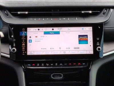 2026 Jeep Grand Cherokee Laredo Altitude