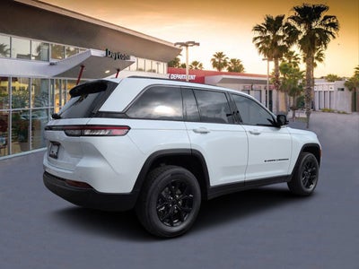 2026 Jeep Grand Cherokee Laredo Altitude