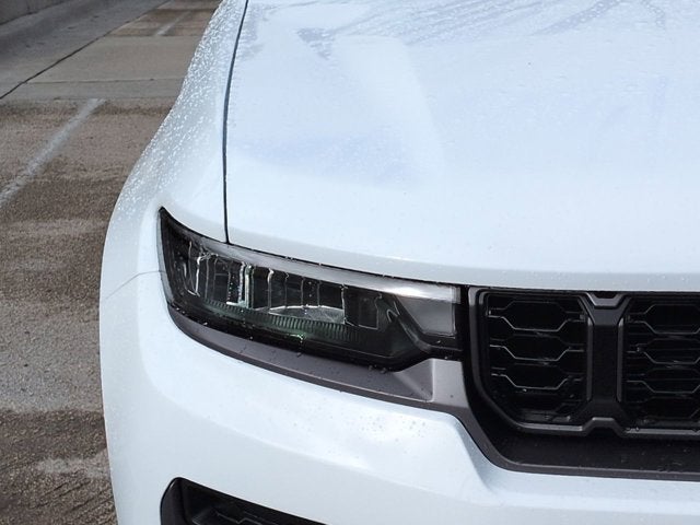 2026 Jeep Grand Cherokee Laredo Altitude