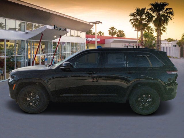 2026 Jeep Grand Cherokee Laredo Altitude