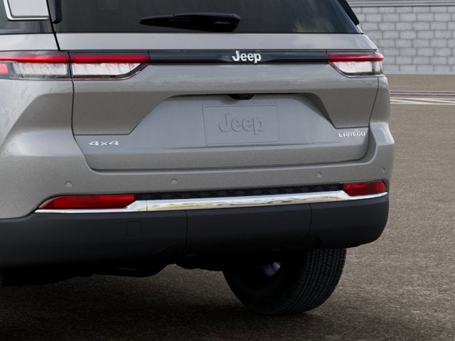 2026 Jeep Grand Cherokee Base