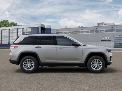 2026 Jeep Grand Cherokee Base