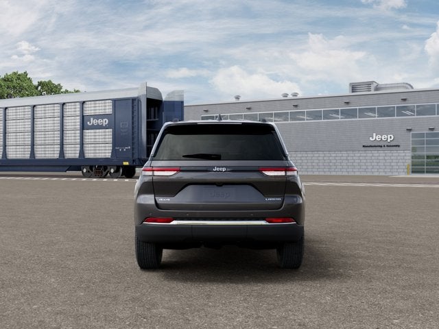 2026 Jeep Grand Cherokee Base