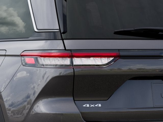 2026 Jeep Grand Cherokee Base