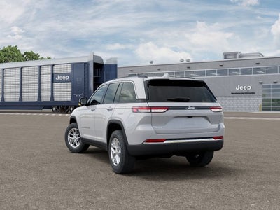 2026 Jeep Grand Cherokee Base