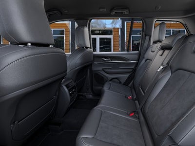 2027 Jeep Grand Cherokee Altitude