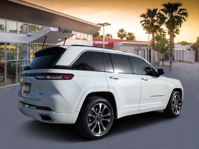 2022 Jeep Grand Cherokee Overland