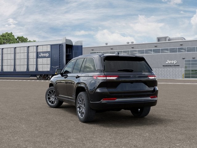 2026 Jeep Grand Cherokee Summit