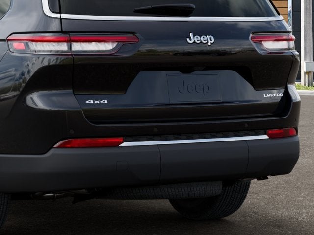 2027 Jeep Grand Cherokee L Base