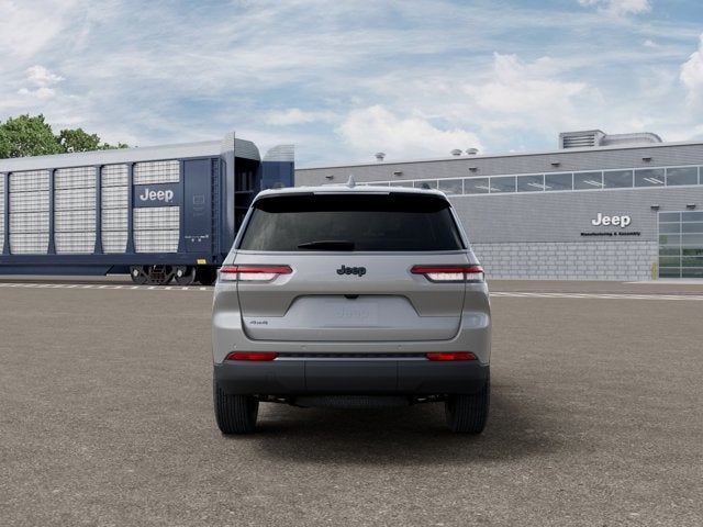 2026 Jeep Grand Cherokee L Laredo Altitude