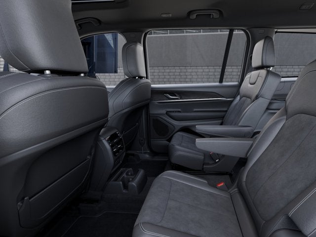 2026 Jeep Grand Cherokee L Laredo Altitude