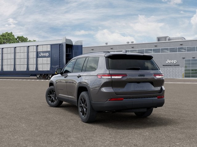 2026 Jeep Grand Cherokee L Laredo Altitude