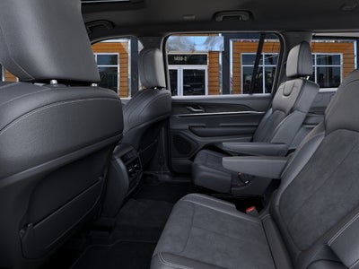 2027 Jeep Grand Cherokee L Base