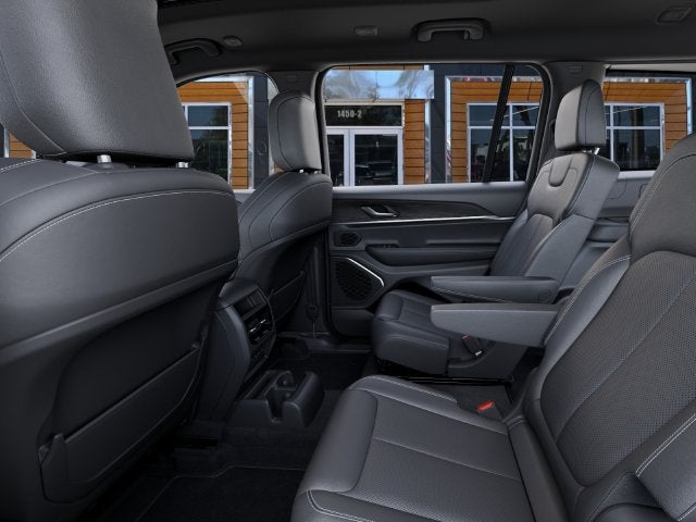 2027 Jeep Grand Cherokee L Limited Reserve