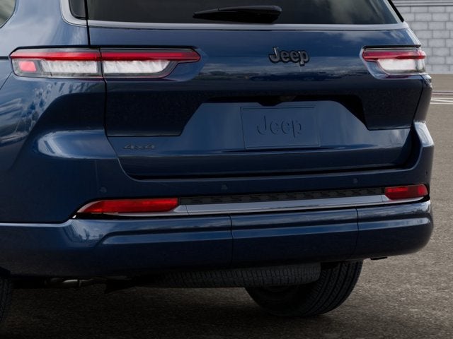 2027 Jeep Grand Cherokee L Base