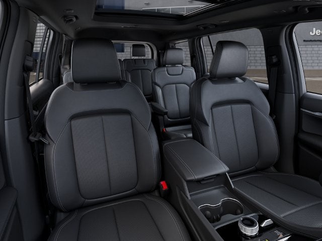 2027 Jeep Grand Cherokee L Base