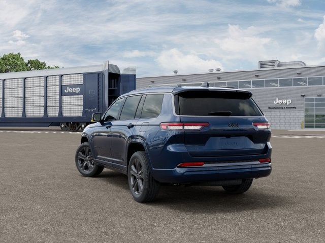 2027 Jeep Grand Cherokee L Base