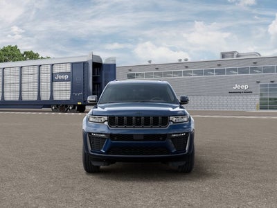 2027 Jeep Grand Cherokee L Base