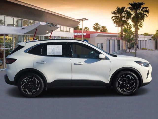 2025 Ford Escape Platinum